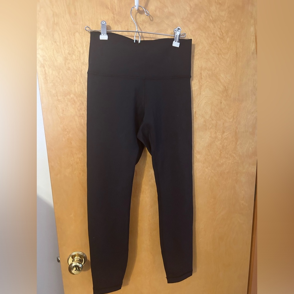 Victoria's Secret Studio Incredible Essential legging NWT 8